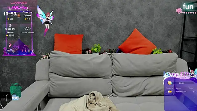 Miss you kiss online show from February 1, 12:31 am