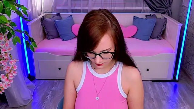 StellaGloww online show from November 10, 4:24 pm