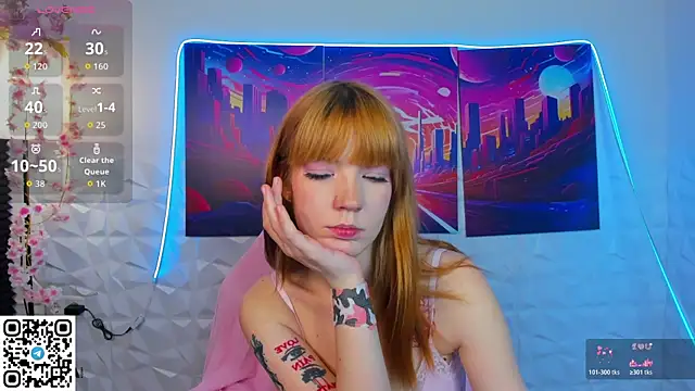 Linablueeyed online show from October 31, 9:57 am