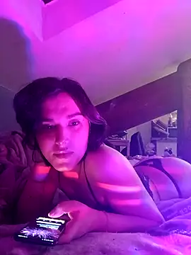 trannyfrench422 online show from April 23, 1:14 am