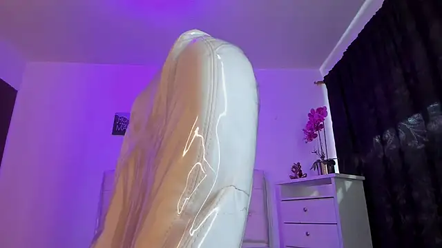 Amy Kiitty  online show from March 7, 1:29 pm