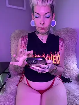 Eva Monroe- online show from February 10, 5:05 pm