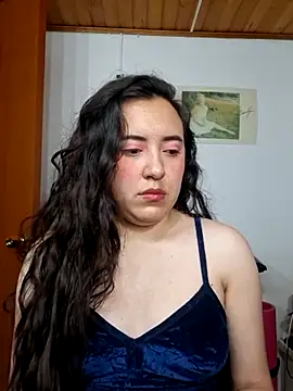 Emi chik online show from April 8, 11:12 am