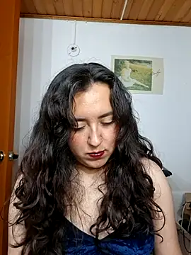 Emi chik online show from July 15, 6:40 am