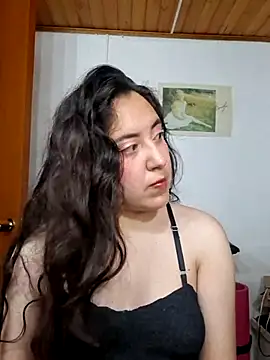 Emi chik online show from April 23, 11:17 am