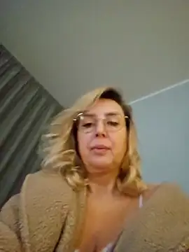 MariaRichi  online show from December 15, 7:46 am