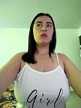 hailey85 online show from January 9, 4:33 pm