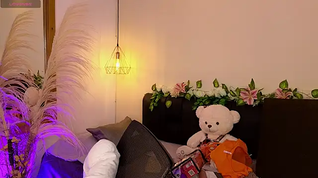 Hannah williams1 online show from October 9, 9:19 pm