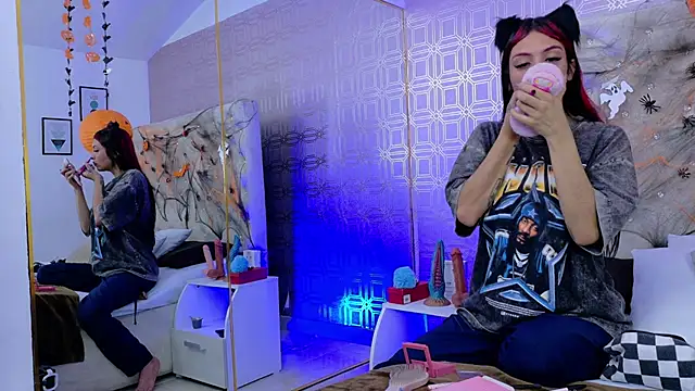 Derieri D online show from October 24, 7:43 pm