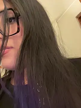 AleFantasy0001 online show from January 7, 3:10 am