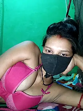 Hoty girl 143 online show from April 18, 1:52 am