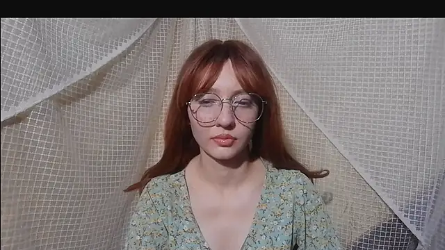 Snapshot of IsabellaBlacky chatting on October 6, 2:50 am IsabellaBlacky online show from October 6, 2:50 am