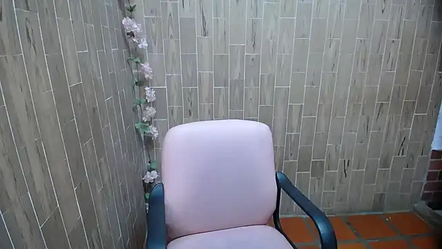 solyeria online show from April 5, 12:15 pm