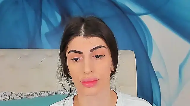 SkinnyDolly online show from March 23, 3:01 am