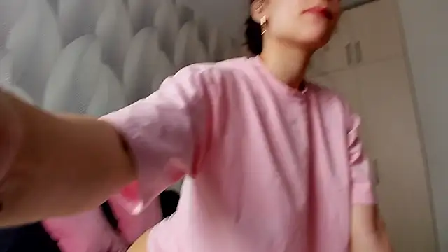 Bambiii bby online show from March 12, 6:27 am