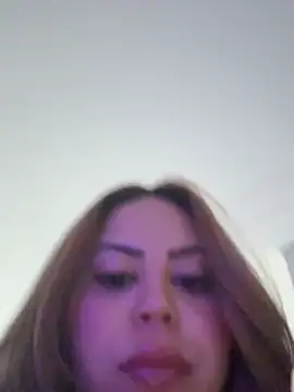 lariic online show from March 8, 9:18 pm