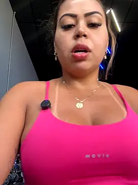 lariic online show from October 1, 6:35 pm