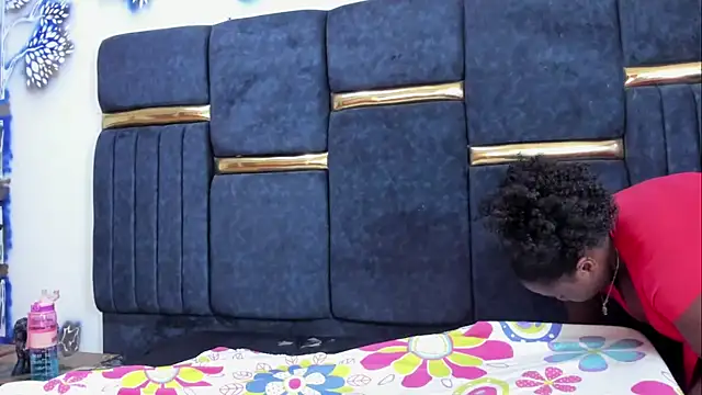 skaysanchez1 online show from April 18, 7:40 pm