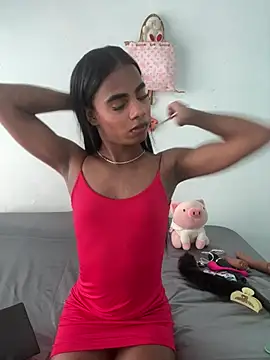 alejandrasxx online show from May 8, 7:59 pm
