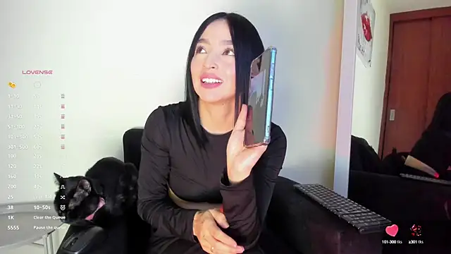 Snapshot of victoria__lace_ chatting on September 25, 12:32 am victoria lace online show from September 25, 12:32 am