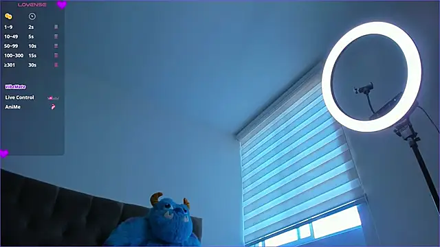 Snapshot of mia_world_ chatting on September 23, 4:05 pm mia world  online show from September 23, 4:05 pm