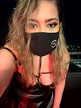 famous indian girl online show from September 25, 4:00 am