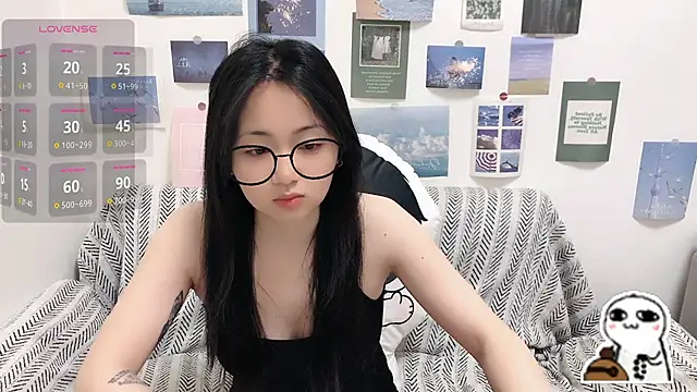 LiLiYbaby online show from April 13, 6:47 am