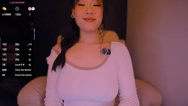 kimmy chi  online show from June 1, 6:09 pm