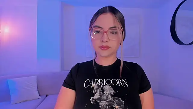 AllisonRogersX online show from April 22, 11:18 am