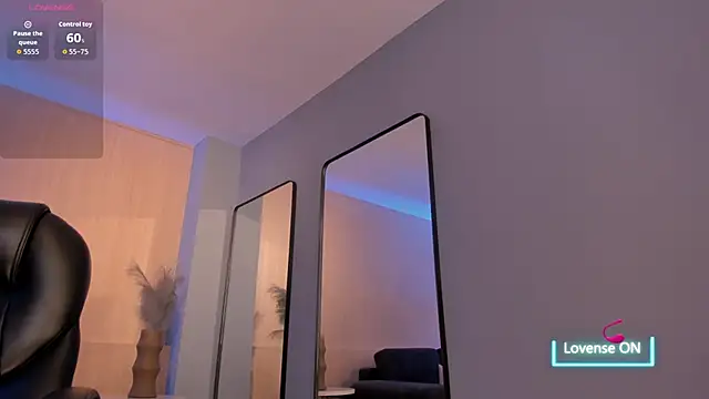 MaddisonLowe online show from December 20, 4:16 am