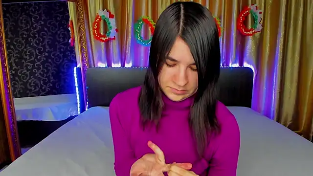  Polly Love  online show from April 20, 6:16 am