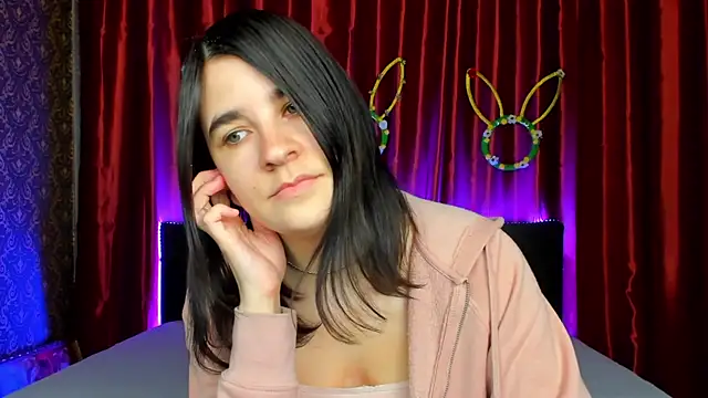  Polly Love  online show from April 11, 7:56 am