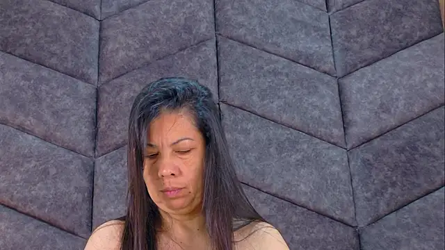 JaylaScott   online show from April 13, 11:55 am