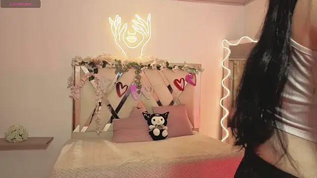 hina tay online show from December 21, 3:22 am