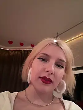 XMelissaX online show from April 7, 10:12 pm