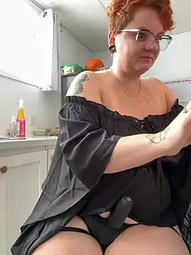 Sweetleeahxx online show from November 11, 2:47 pm