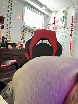 Sweetleeahxx online show from February 14, 2:30 pm