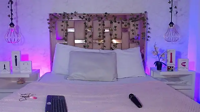 GigiVolkova online show from September 10, 8:31 pm