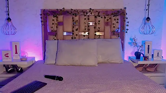 GigiVolkova online show from October 12, 8:44 pm