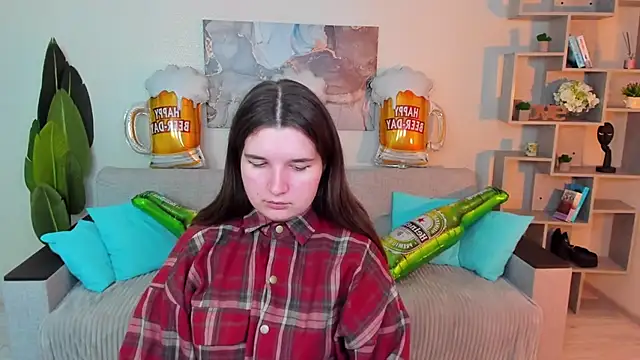 BonneyLove online show from September 19, 5:45 pm