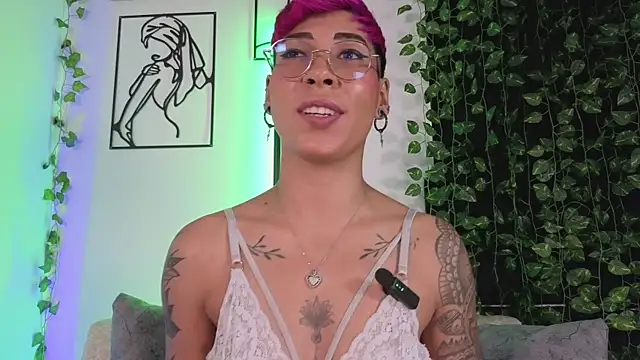 MiaMorgan  online show from December 20, 4:55 pm