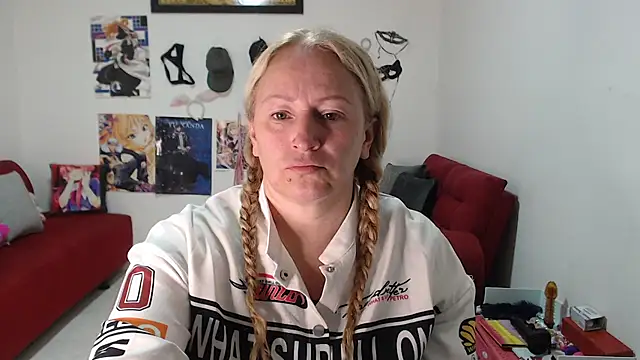 emperabigbootybigass online show from October 7, 12:31 pm