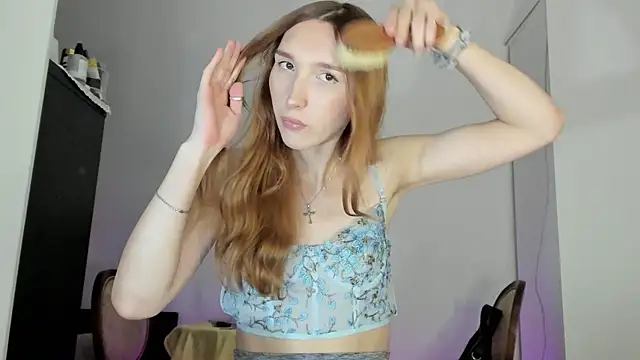 Snapshot of LisaIcon chatting on October 4, 9:30 pm LisaIcon online show from October 4, 9:30 pm