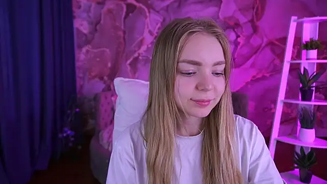 EmilySunshineS online show from November 12, 7:39 am