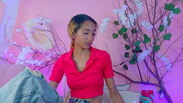 Charlotte Love10 online show from April 7, 10:01 pm