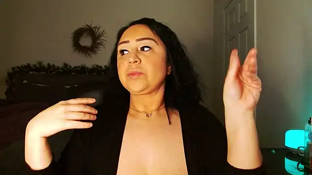 AlyssiaAmoreXO online show from January 7, 5:49 pm