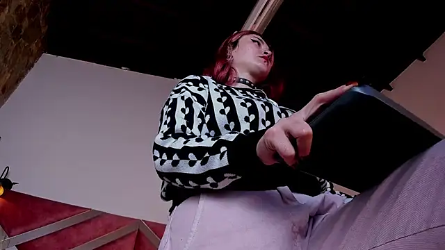 madame ibby online show from February 5, 11:24 am