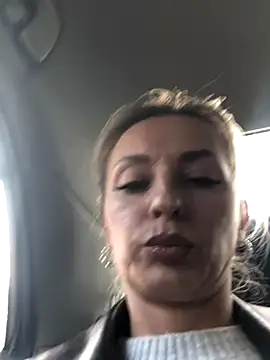 Diamond Bunny  online show from October 3, 2:00 pm