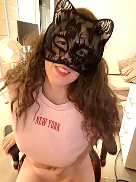 SexyLayla1 online show from February 12, 5:14 pm