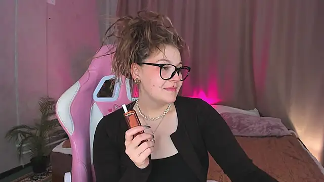 Colleen Blake online show from October 21, 4:55 pm